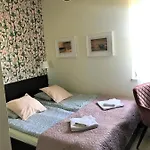 Lazurowy Dwor - Oraz Z Parkingiem Frühstückspension 3*