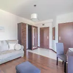 Lazurowy Dwor - Oraz Z Parkingiem Bed & Breakfast 3*