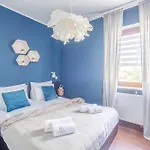 Lazurowy Dwor - Oraz Z Parkingiem 3*