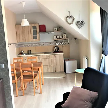 Lazurowy Dwor - Oraz Z Parkingiem 3* Sztutowo