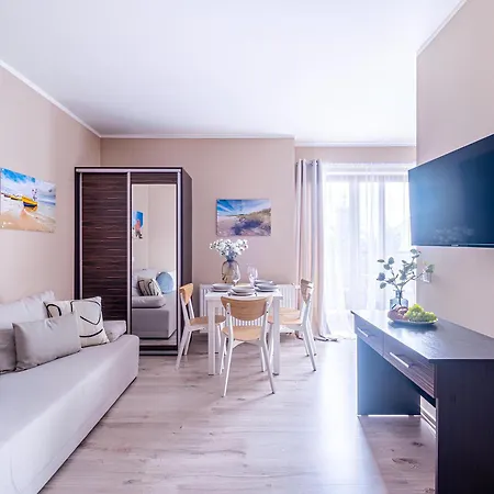 Lazurowy Dwor - Oraz Z Parkingiem 4* Sztutowo