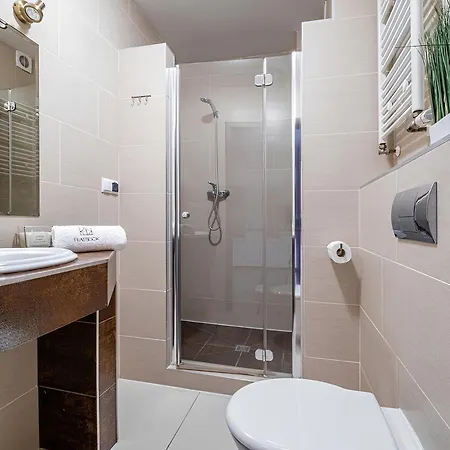 Lazurowy Dwor - Oraz Z Parkingiem Bed & Breakfast Sztutowo
