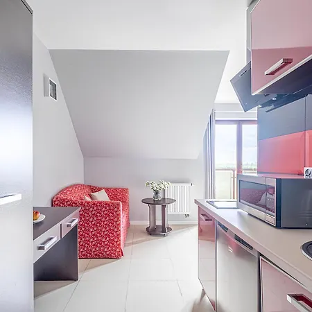 Bed & Breakfast Lazurowy Dwor - Oraz Z Basenem I Parkingiem Sztutowo