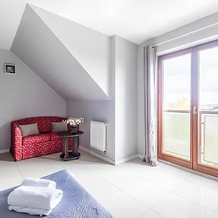 Bed & Breakfast Lazurowy Dwor - Oraz Z Basenem I Parkingiem *