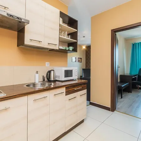 Lazurowy Dwor - Oraz Z Parkingiem Bed & Breakfast