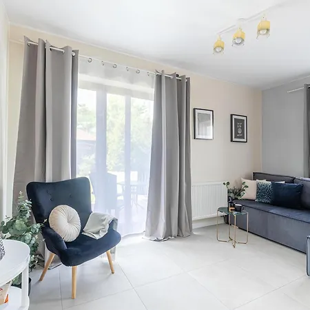 Bed & Breakfast Lazurowy Dwor - Oraz Z Parkingiem 4*