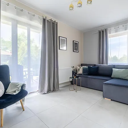 Bed and breakfast Lazurowy Dwór - Oraz Z Basenem I Parkingiem Sztutowo