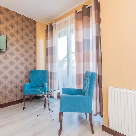 Lazurowy Dwor - Oraz Z Parkingiem 3* Sztutowo