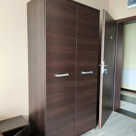 Lazurowy Dwor - Oraz Z Parkingiem 3*