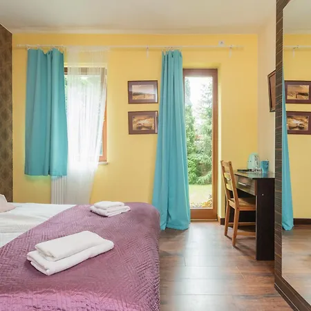 Bed and Breakfast Lazurowy Dwor - Oraz Z Parkingiem