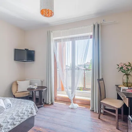 Lazurowy Dwor - Oraz Z Parkingiem 3* Sztutowo