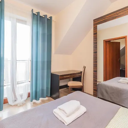 Bed & Breakfast Lazurowy Dwor - Oraz Z Parkingiem