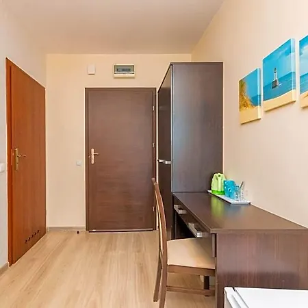 Lazurowy Dwor - Oraz Z Parkingiem 3* Sztutowo