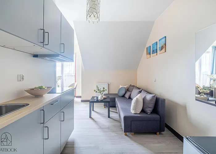 Lazurowy Dwor - Oraz Z Parkingiem 4* 斯图托沃