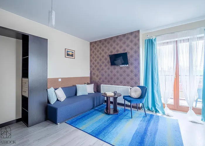 Lazurowy Dwor - Oraz Z Parkingiem 3*