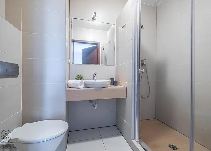 Lazurowy Dwor - Oraz Z Parkingiem Bed and Breakfast