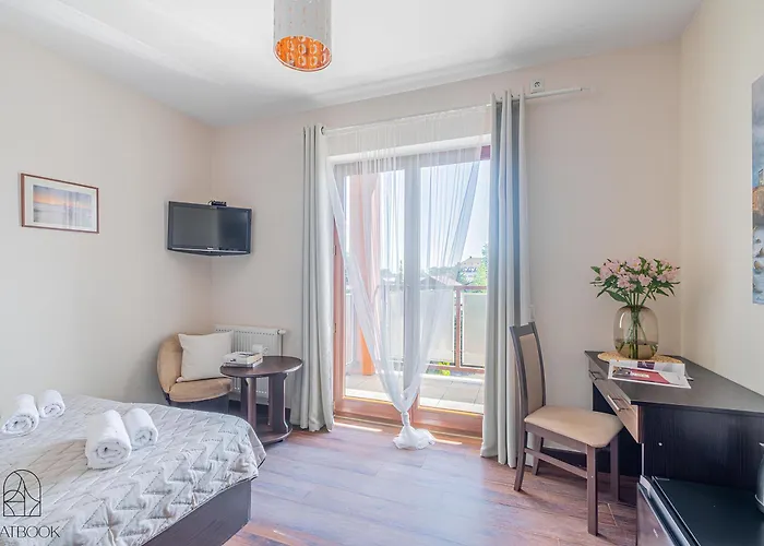 Lazurowy Dwor - Oraz Z Parkingiem 4* Sztutowo