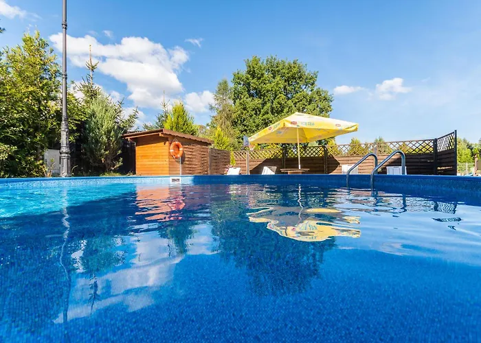 Lazurowy Dwor - Oraz Z Parkingiem 4*