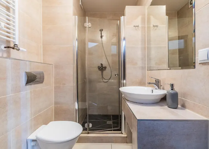 Lazurowy Dwor - Oraz Z Parkingiem 3*