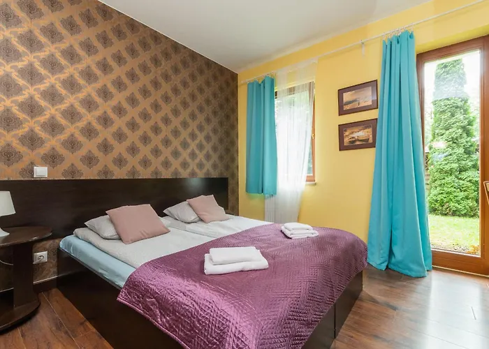 Bed and Breakfast Lazurowy Dwor - Oraz Z Parkingiem Sztutowo