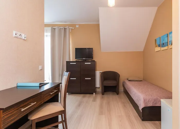 Bed and Breakfast Lazurowy Dwor - Oraz Z Parkingiem 4*